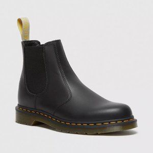 Dr. Martens • VEGAN • Felix Chelsea Boots • Sz 9 Mens • Unisex • Almost New +Box